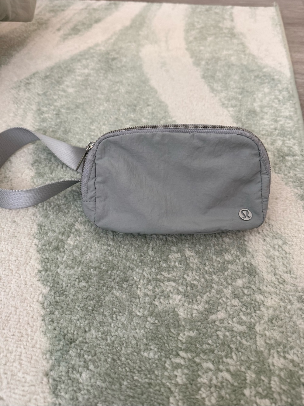 EVERYWHERE BELT BAG 1L